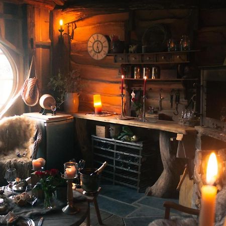 Le Hangar Des Voyageurs Petit-Halleux Exteriör bild